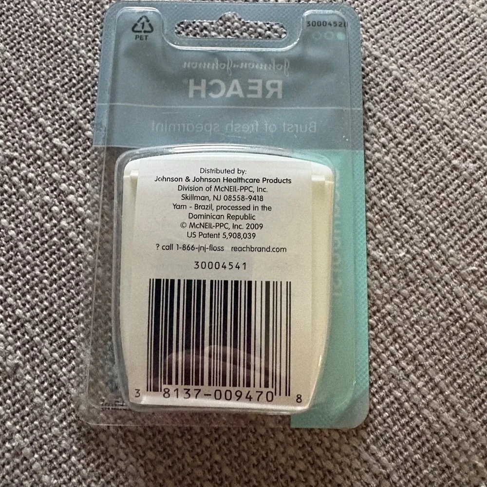 Johnson & Johnson Reach CLEANBURST Spearmint Waxed Dental Floss 55 yd RARE